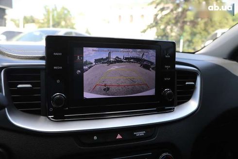 Kia Cee'd 2022 - фото 16