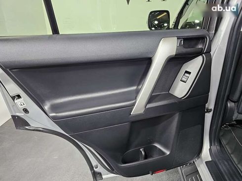 Toyota Land Cruiser Prado 2020 - фото 12