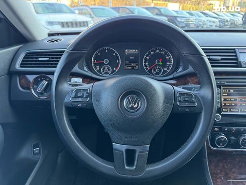Volkswagen Passat 2013 белый - фото 26