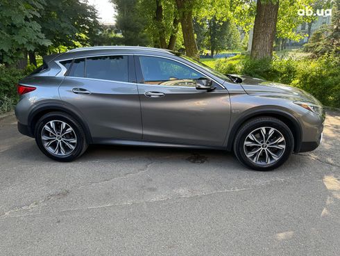 Infiniti QX30 2017 серый - фото 4