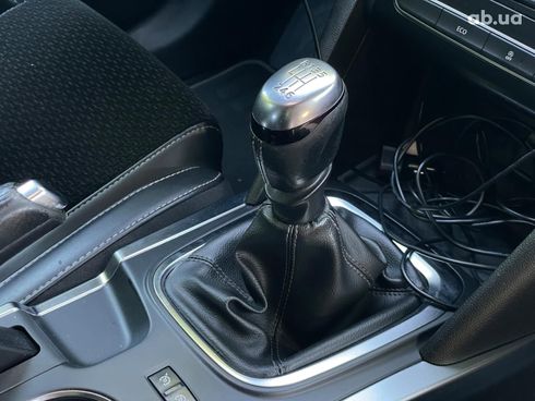 Renault Megane 2018 красный - фото 27
