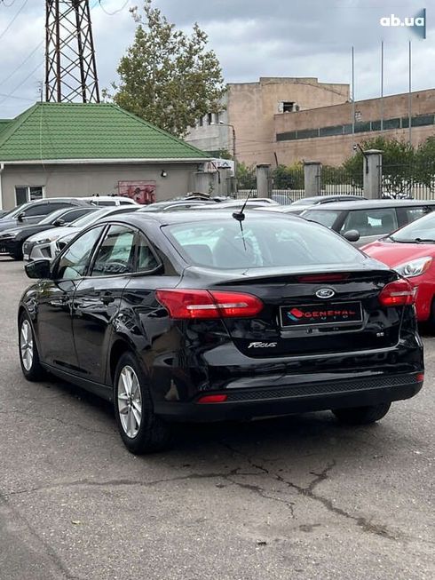 Ford Focus 2018 - фото 12