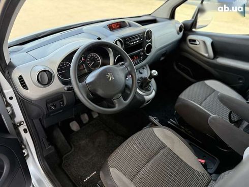 Peugeot Partner 2012 - фото 18