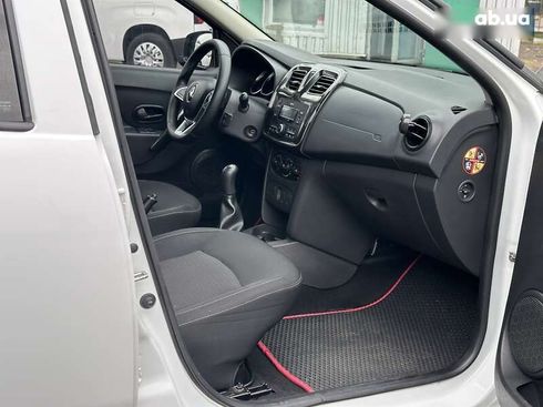 Renault Sandero 2019 - фото 20