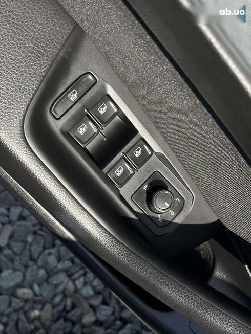 Volkswagen Passat 2021 - фото 14