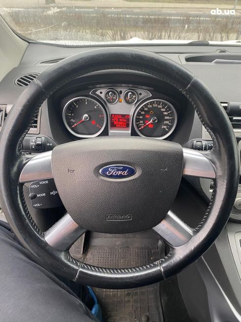 Ford Kuga 2012 белый - фото 5