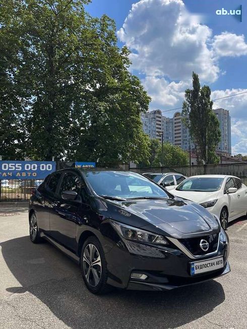 Nissan Leaf 2021 - фото 12