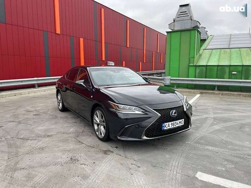 Lexus ES 2019 - фото 3