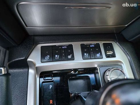 Toyota Land Cruiser 2018 - фото 25