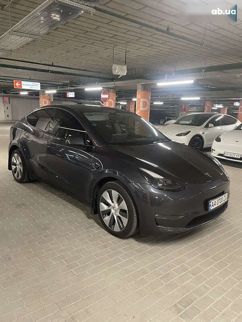 Tesla Model Y 2024 - фото 8