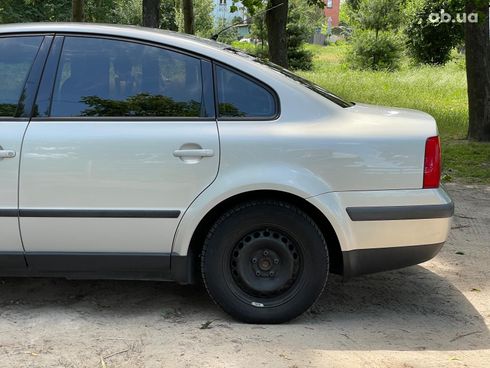 Volkswagen passat b5 1999 серый - фото 14