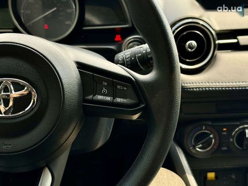 Toyota Yaris 2019 - фото 20