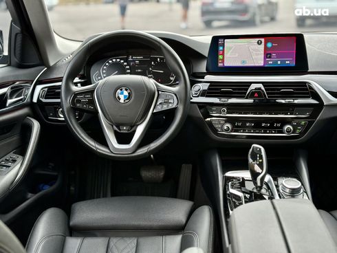 BMW 5 серия 2020 черный - фото 16