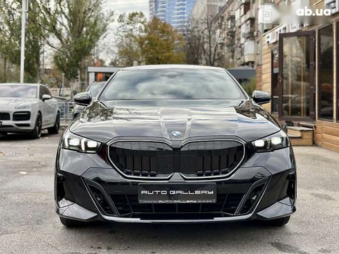 BMW 5 серия 2023 - фото 23