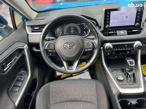 Toyota RAV4 2019 - фото 14