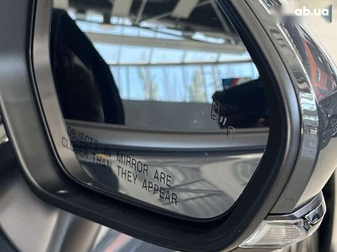 Toyota Camry 2024 - фото 17