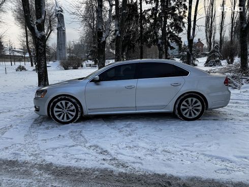 Volkswagen Passat 2013 серый - фото 12