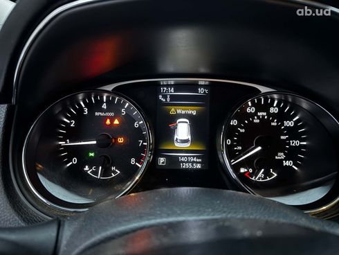 Nissan Rogue 2016 белый - фото 34