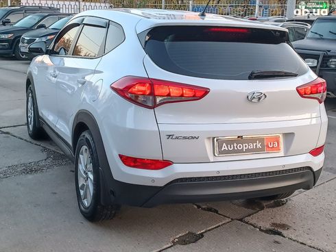 Hyundai Tucson 2017 белый - фото 12