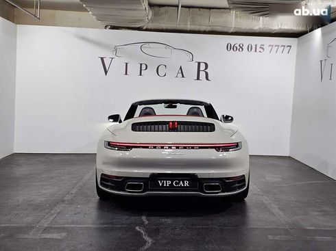 Porsche 911 2020 - фото 10