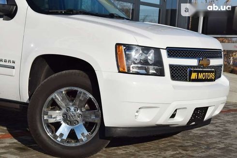 Chevrolet Suburban 2013 - фото 9