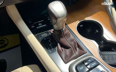 Lexus RX 2017 - фото 22