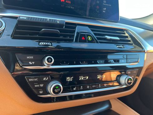BMW 5 серия 2020 синий - фото 34