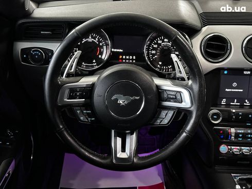 Ford Mustang 2015 белый - фото 26