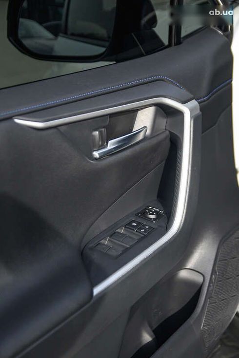 Toyota RAV4 2022 - фото 18