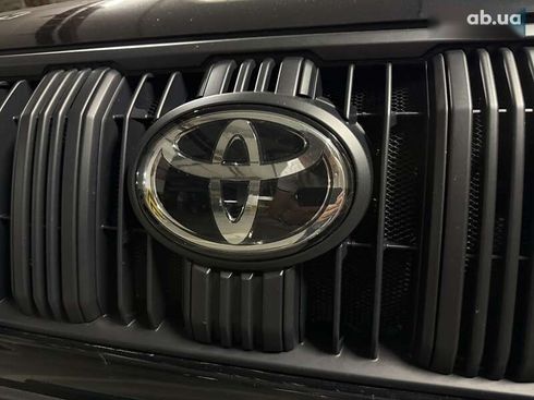 Toyota Land Cruiser Prado 2023 - фото 18