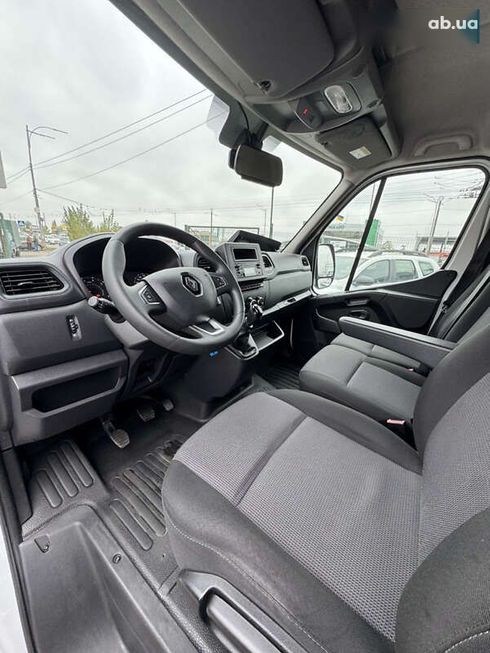 Renault Master 2020 - фото 11
