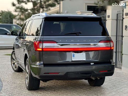 Lincoln Navigator 2018 - фото 11