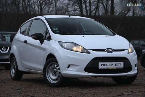 Ford Fiesta 2010 - фото 3