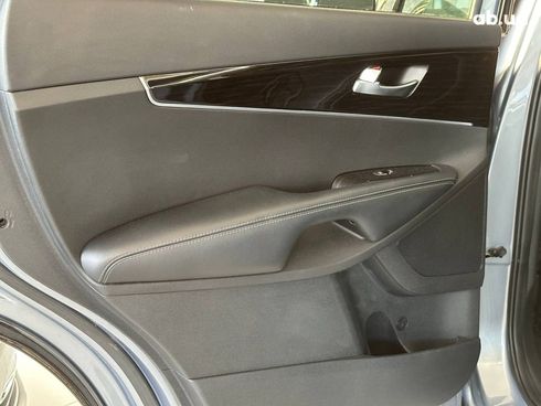 Kia Sorento 2019 серый - фото 17