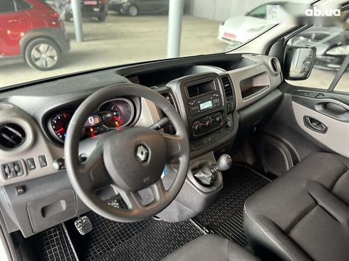 Renault Trafic 2019 - фото 20