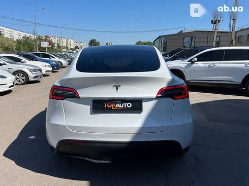 Tesla Model Y 2021 - фото 6
