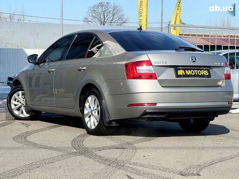 Skoda Octavia 2019 - фото 2