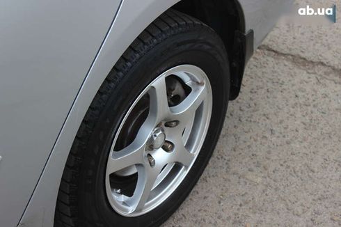 Toyota Corolla 2012 - фото 16