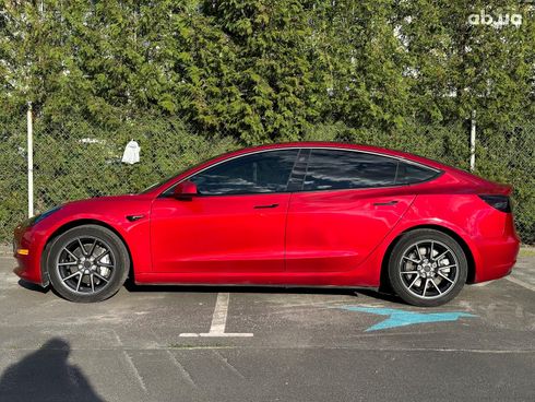 Tesla Model 3 2021 красный - фото 19