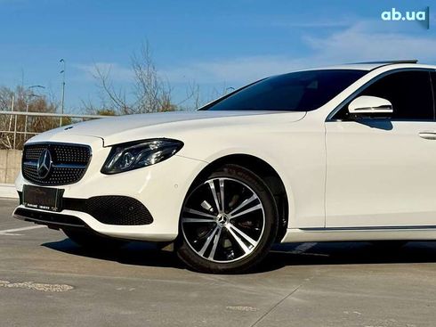 Mercedes-Benz E-Класс 2019 - фото 8