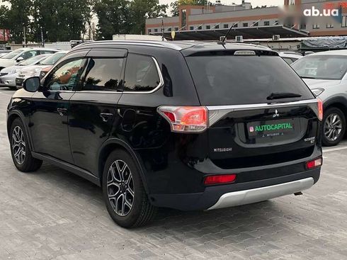 Mitsubishi Outlander 2015 - фото 8