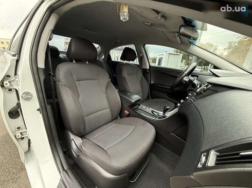 Hyundai Sonata 2010 - фото 13