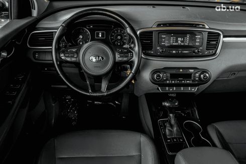 Kia Sorento 2016 серебристый - фото 10