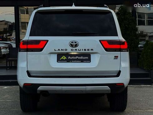 Toyota Land Cruiser 2022 - фото 18