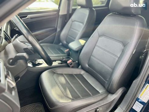 Volkswagen Passat 2018 - фото 18