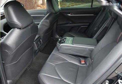 Toyota Camry 2019 - фото 26