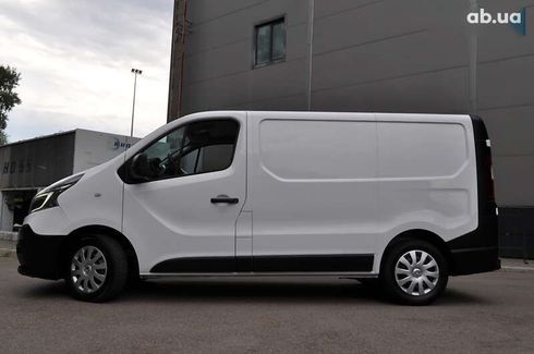 Renault Trafic 2021 - фото 12