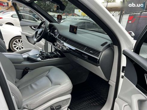 Audi Q7 2018 - фото 26