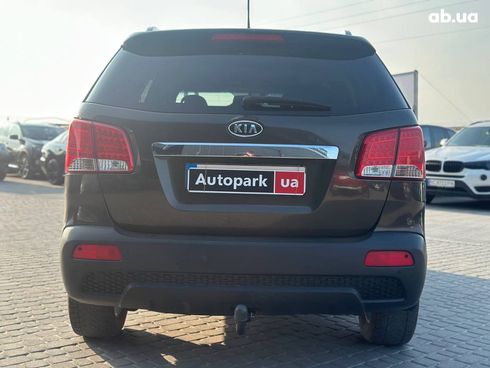 Kia Sorento 2010 коричневый - фото 8