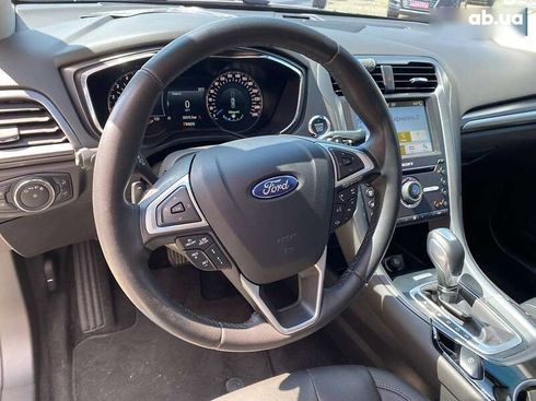 Ford Mondeo 2017 - фото 14